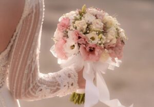 Read more about the article  تجنبي هذه الأخطاء عند اختيار زهور الزفاف